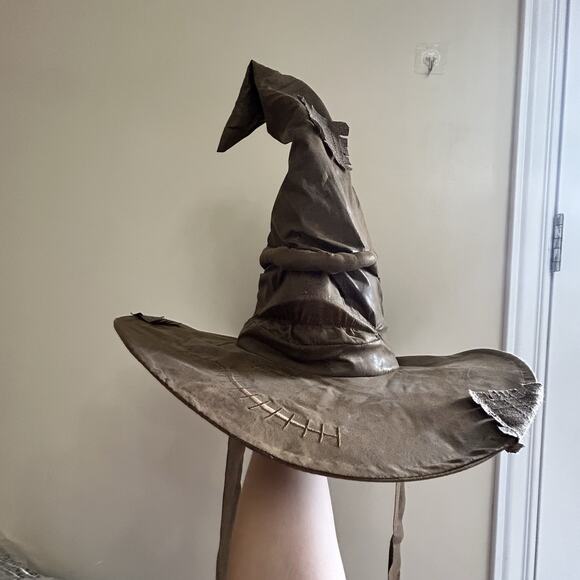 Harry Potter Sorting Hat Costume Prop - Does Not Talk Cosplay Dress Up Hat - Picture 1 of 14